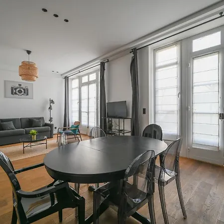 De Prestige - Grand Varenne * Paris