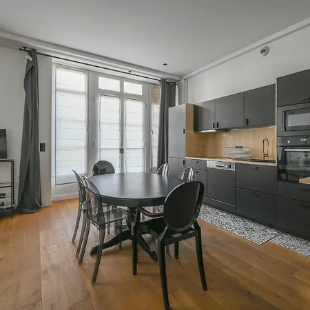De Prestige - Grand Varenne * Paris